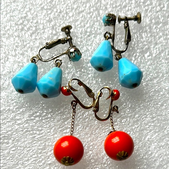 2 Vintage Blue and deep orange  Clip-On Earrings lot - Picture 3 of 3